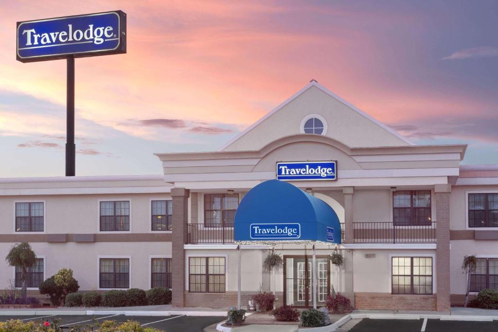 Travelodge by Wyndham Perry National Fairgrounds Area I-75